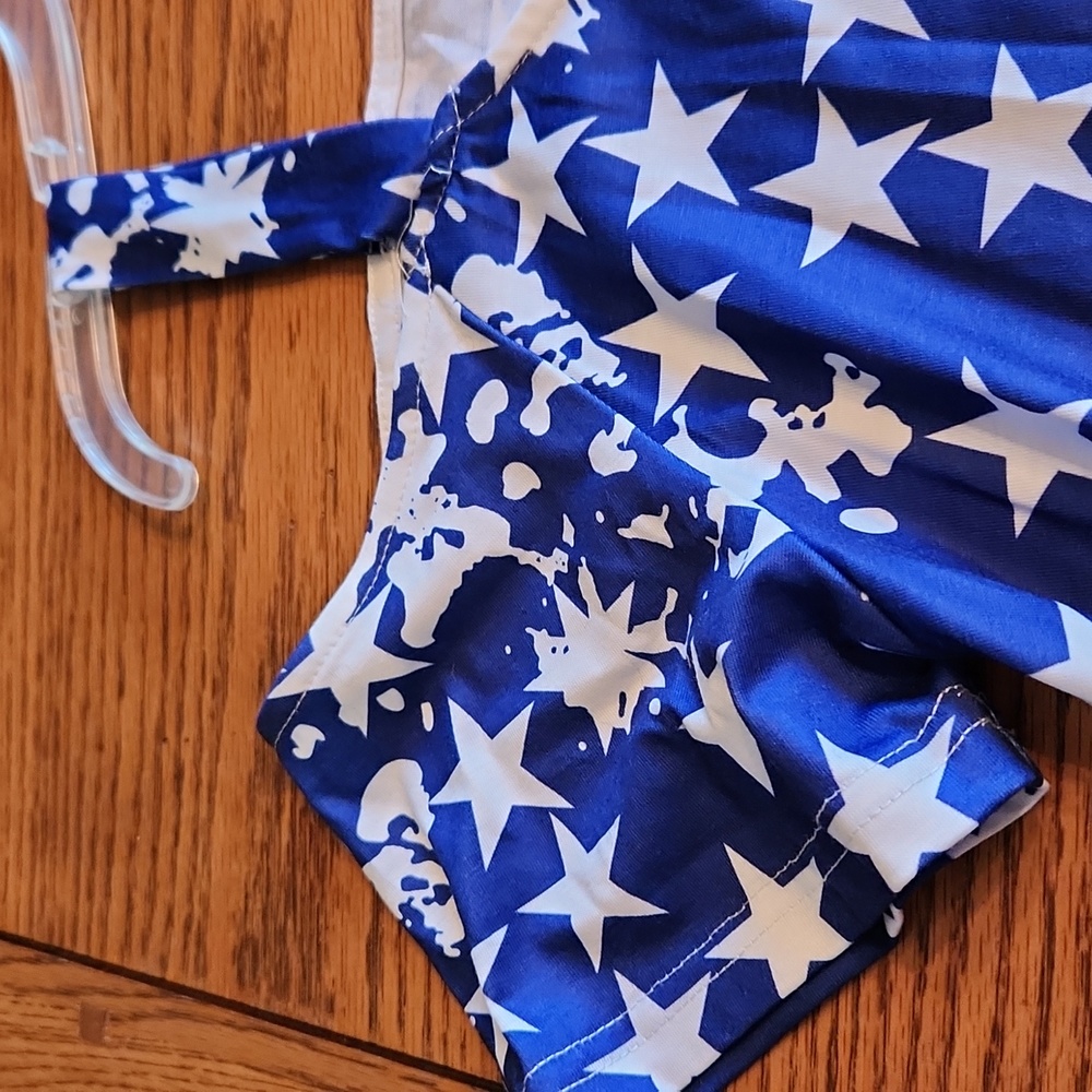 SheilLay Brand, Women's Top, Size Large, beautiful flag , red, white and blue - Picture 6 of 8
